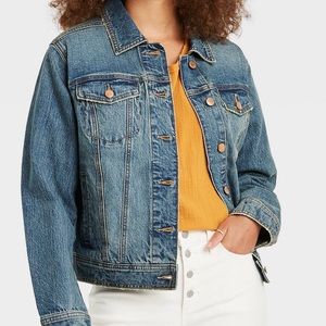 Universal Threads Jean jacket NWT